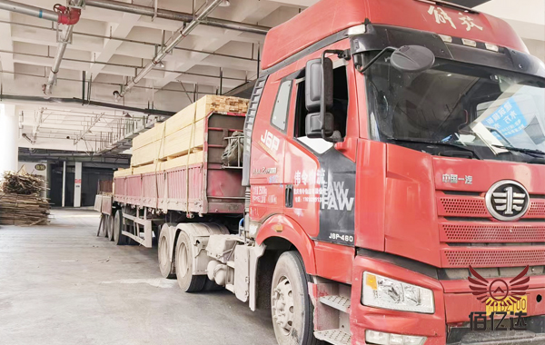 重慶建筑木方高欄車裝車圖