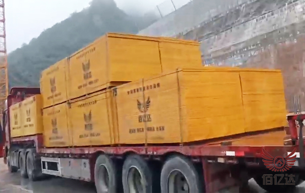 浙江建筑模板批發(fā)到貨場(chǎng)景圖